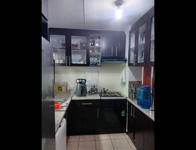 2 BEDROOM HOUSE FOR SALE IN LENASIA SOUTH